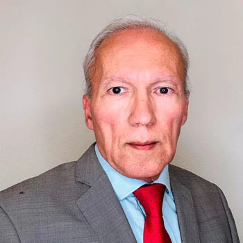 Retrato de Ronald Rocha, sócio da CRT Advogados
