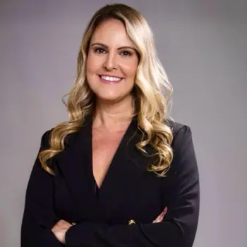Retrato de Raquel Levy, advogada associada da CRT Advogados